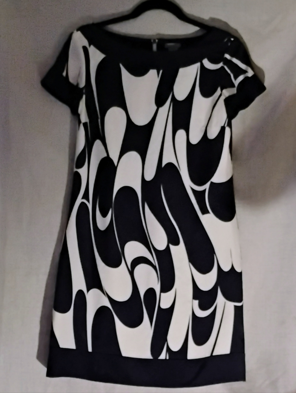 Ann Taylor Navy & White Silk Abstract Print Shift Mini Dress Size 2 Like New